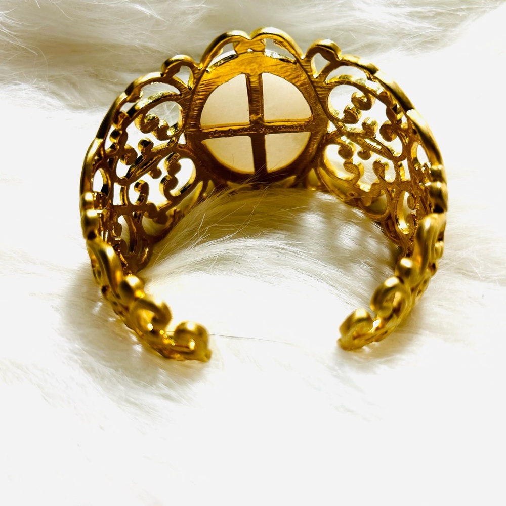 SHEILA FAJL Rare 18K Plated Brass Filigree and White Jade Cuff Bracelet - Picture 5 of 8
